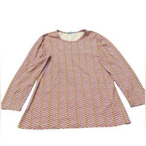 Popular JMcLaughlin 3/4 sleeve tee made with Catalina cloth!  Travel friendly!